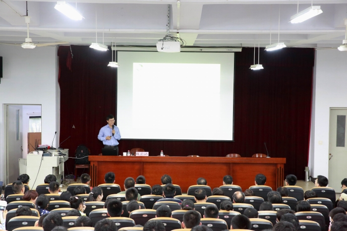 与大势在一起与大师在一起96届校友陈启清教授回访报告会印象