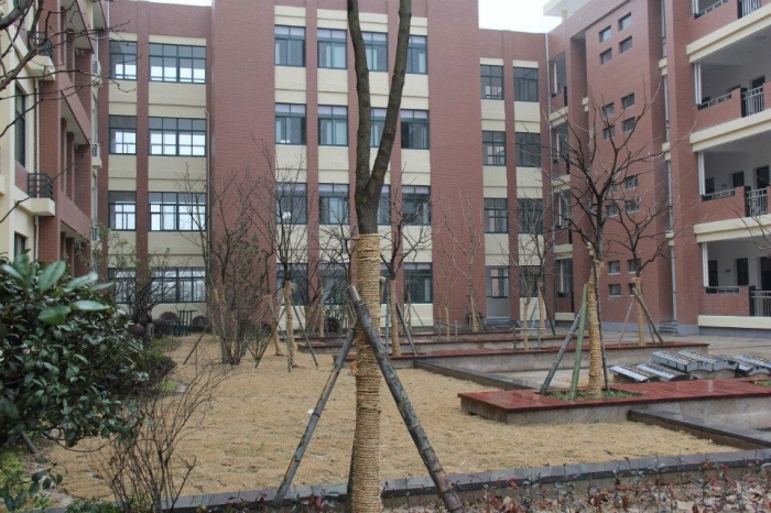 余姚市丈亭镇三江小学