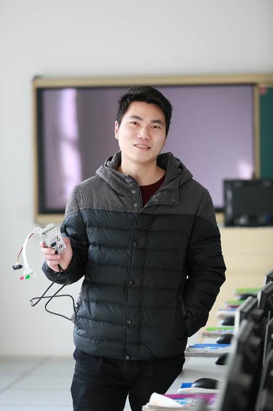 周健 宁波大榭开发区第一小学