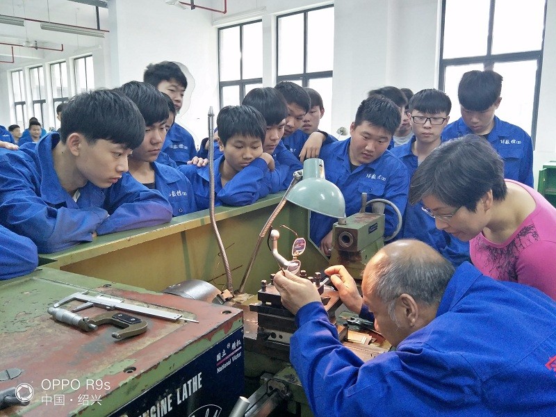 诸暨技师学院积极筹备第四届技能运动会