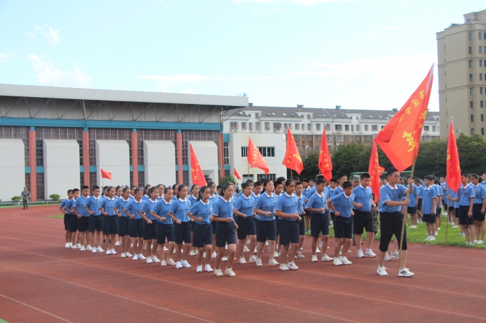 古塘中学组织2018级新生参加军训活动 宁波市镇海区古塘初级中学