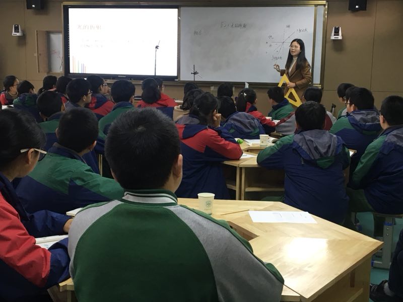 县市区科学"大牛"齐聚田中,助力青年教师发展 宁波市海曙区田莘耕