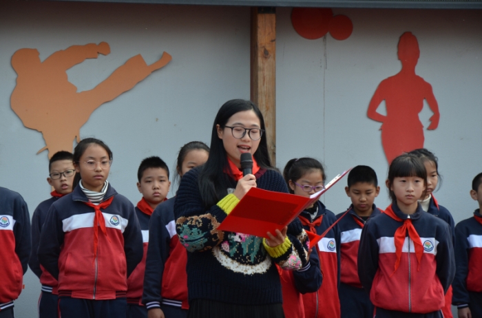 飞英小学增强安全意识提高自护能力周队日