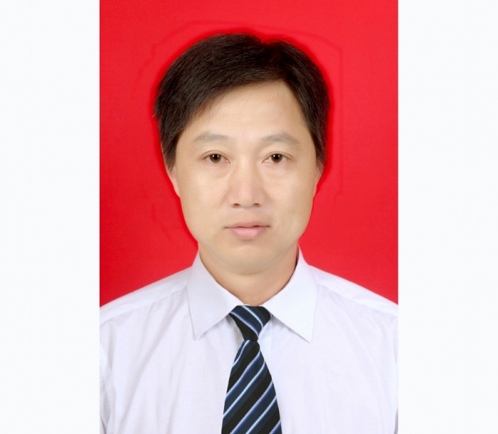 校长:董成 - 长兴县实验中学 - 长兴教育资源公共服务