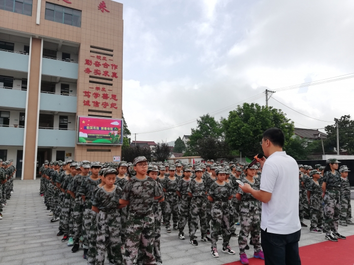 李家巷镇中学扎实开展开学初禁毒教育 - 长兴县李家巷