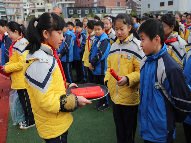 楚门中心小学文兴校区举行2019学年第一学期散学典礼