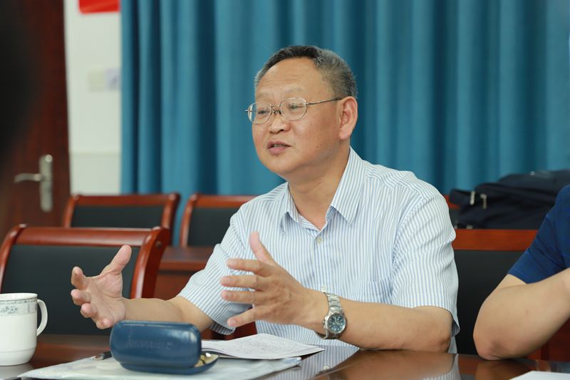 肖远军副会长认为学校的理念与陶行知教育思想是一脉相承的,对"校长