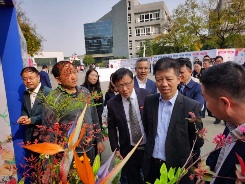 秦雷大师出席浙江省职业教育成果展