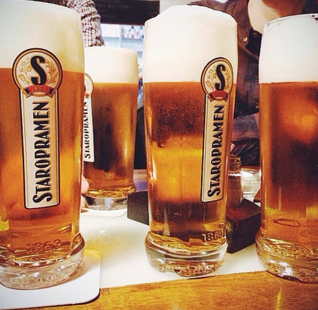 malaysia — a dozen eggs马来西亚——1打鸡蛋south africa — two