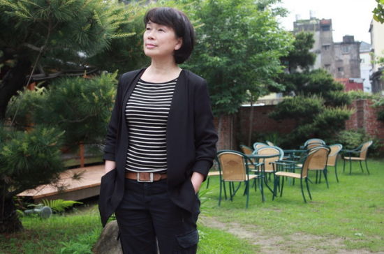 一个美国人死了    龙应台