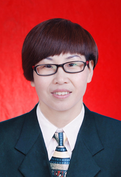 方志英 小学高级教师  本科学历  是县优秀教师,优