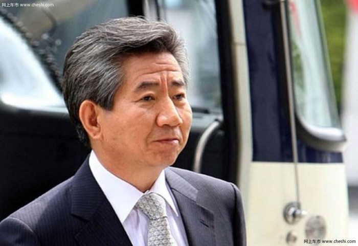 a【向一个人的死因致敬】王开岭