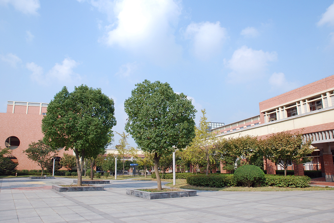 校园风光 - 宁波市镇海区龙赛中学