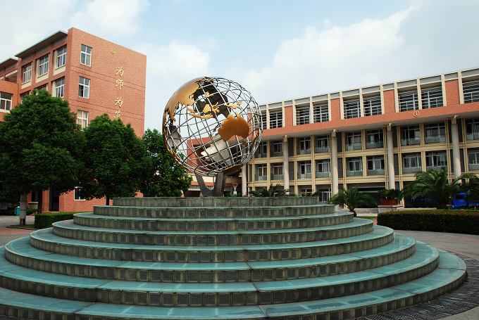 龙赛中学学校概况