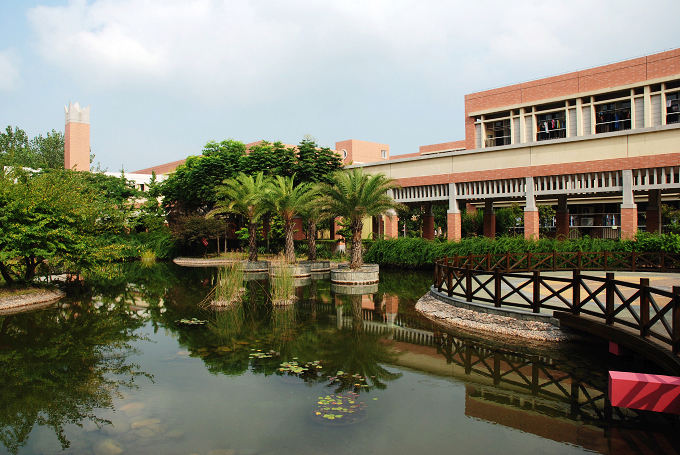 龙赛中学学校概况