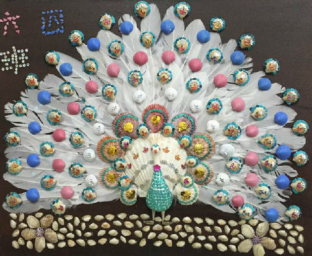 贝壳装饰画六(4)班《孔雀》