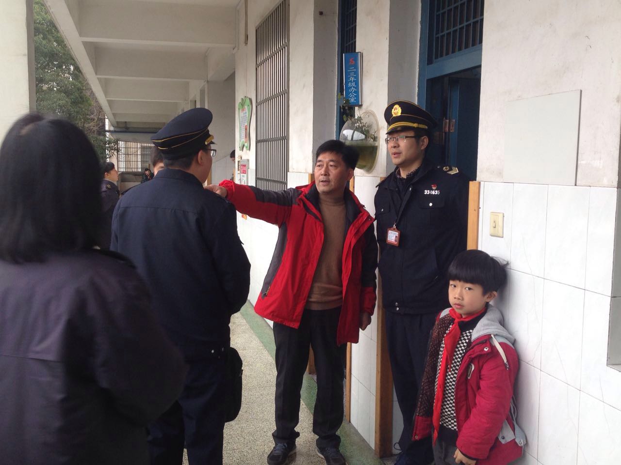 县卫生监督部门对浦阳三小进行专项检查 - 浦江教育公共服务平台