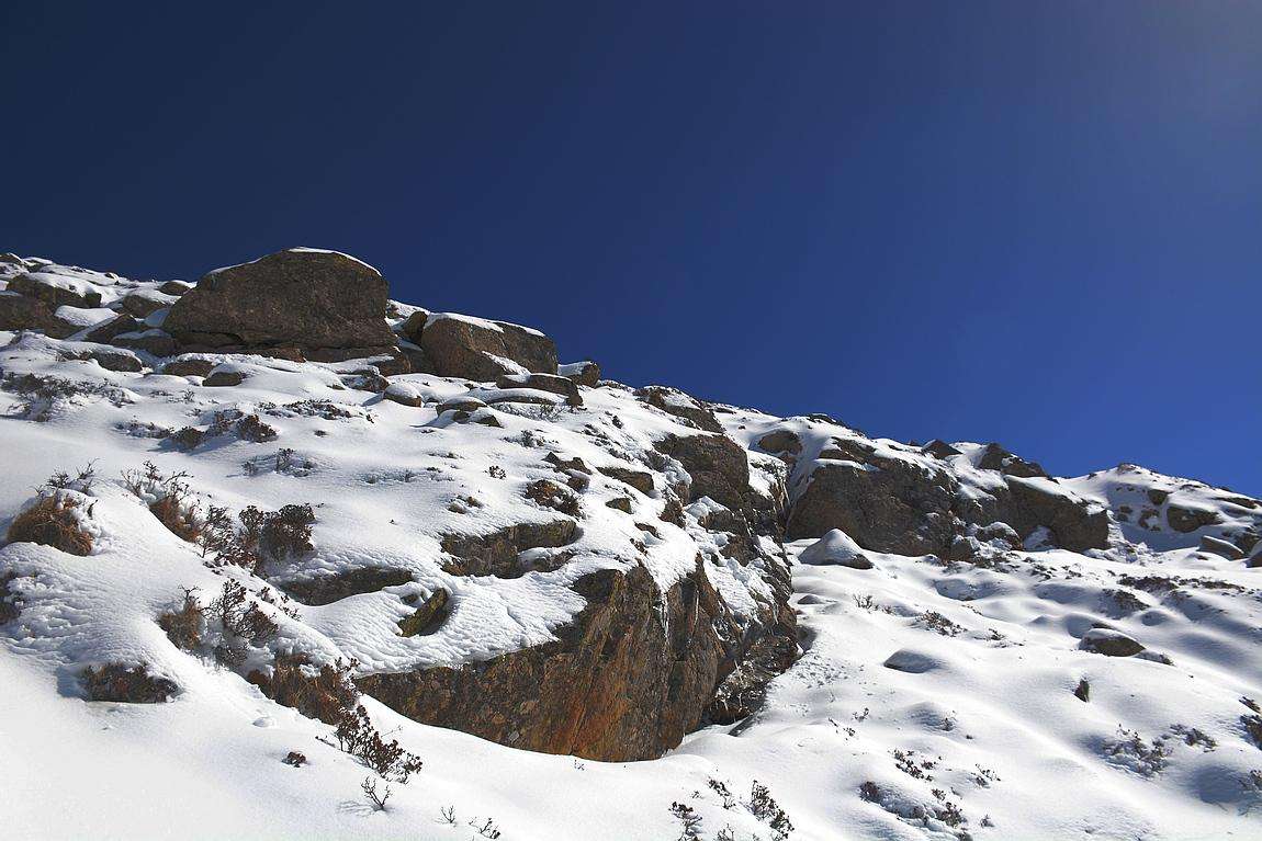 陈赛东发布时间:2018-01-04 12:24:47阅读(135)由寒冻风化和冻融作用