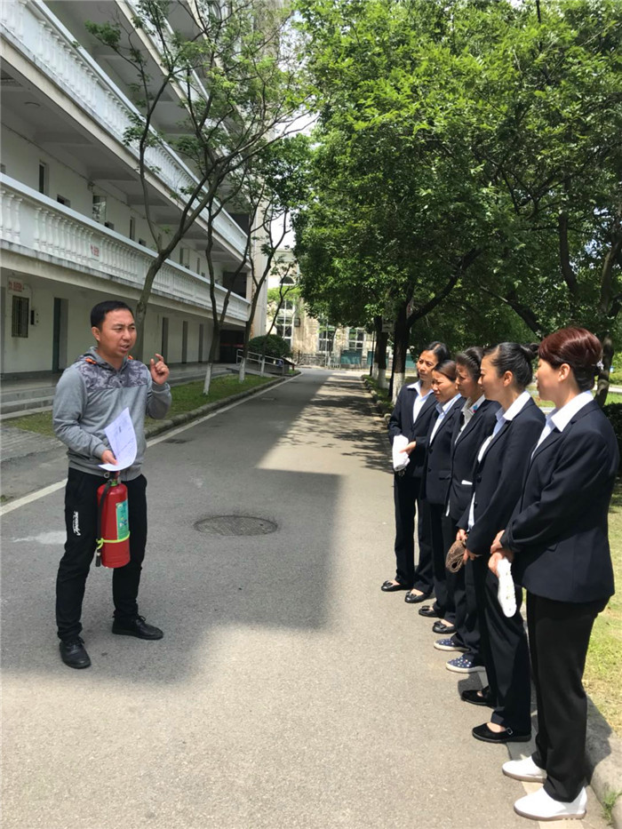 長興中學開展寢室管理人員防災減災專項演練