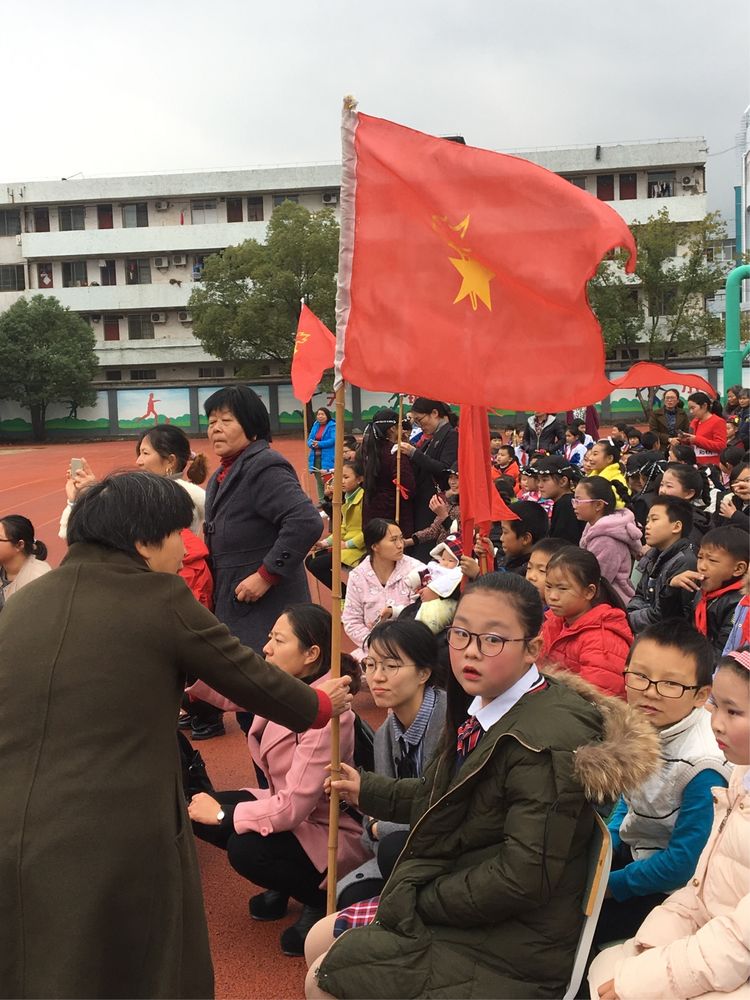 一个孩子一颗星,群星争辉映校园 东阳市巍山镇怀鲁小学 金华教育