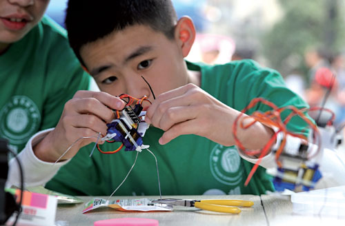 南都公益:中小学的创客教育经