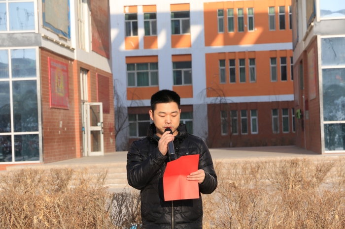 新疆阿克苏柯坪湖州双语小学512班的班主任米日古丽