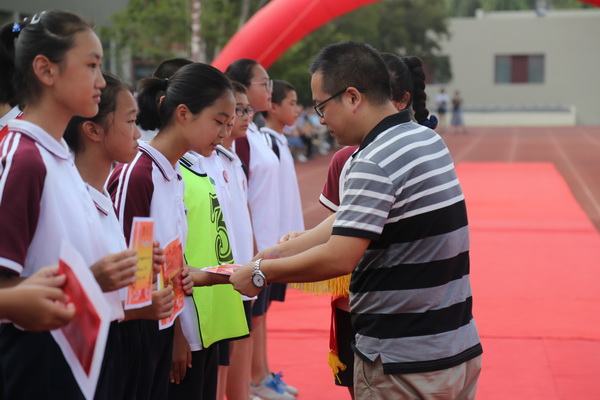 走心第一课,致良知者得人生——立人中学2018学年开学典礼隆重举行 - 