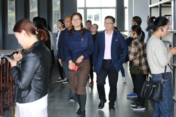 团市委副书记余丹等一行到儒岙中学调研双百双提升工作