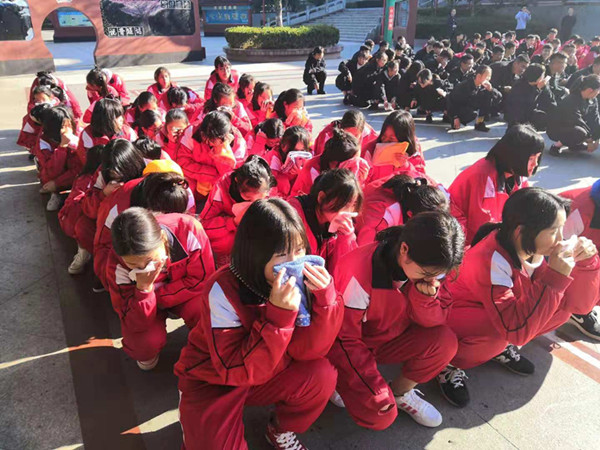 湖州市清泉文武学校举行消防疏散演练