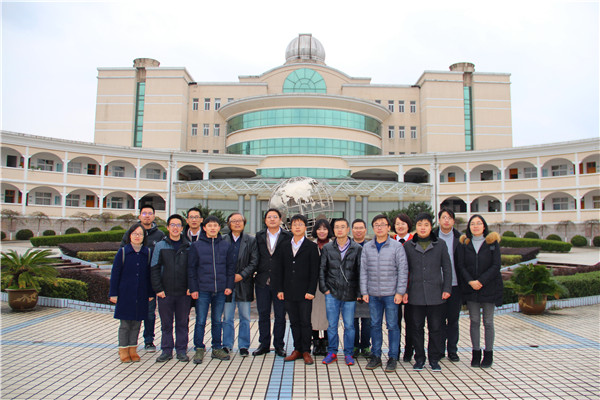 钦国强高中历史工作室与"杭州市新锐教师培养工程"历史班开展教学研讨