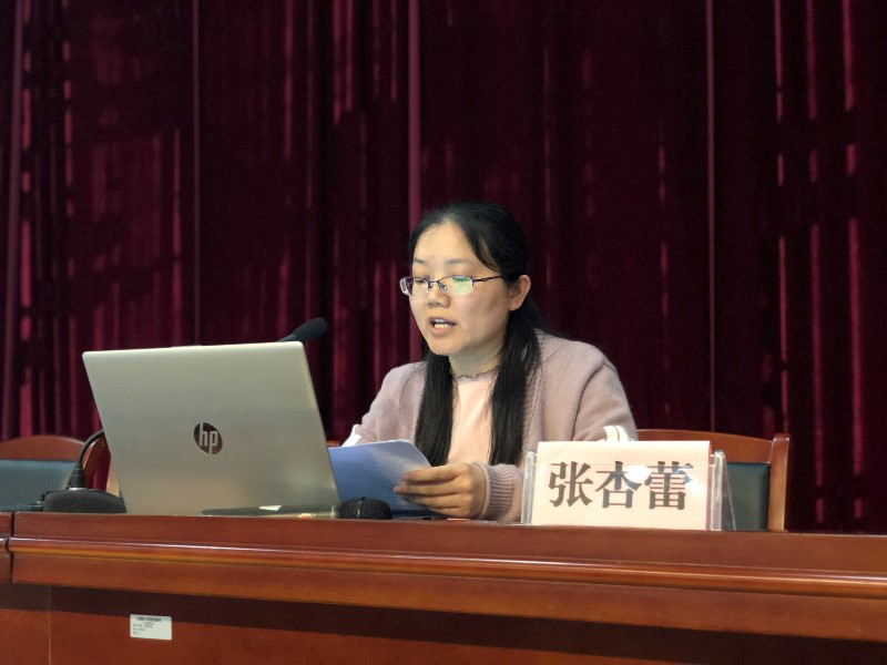 开发区学校张杏蕾在培训最后,"之江汇"教育广场培训导师陈倩倩老师