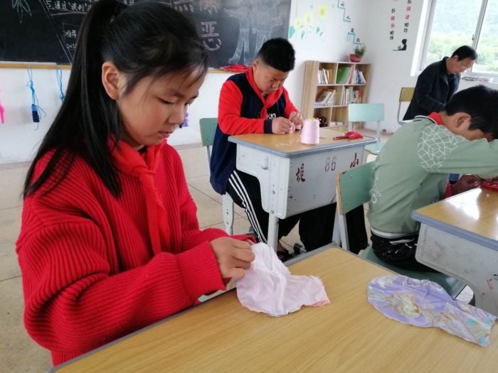 江小堤小劳技课小福袋大祝福网络同步课堂