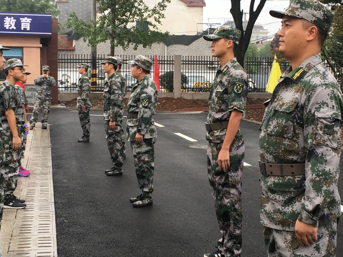 李家巷镇中学举行2019学年国防教育开营仪式