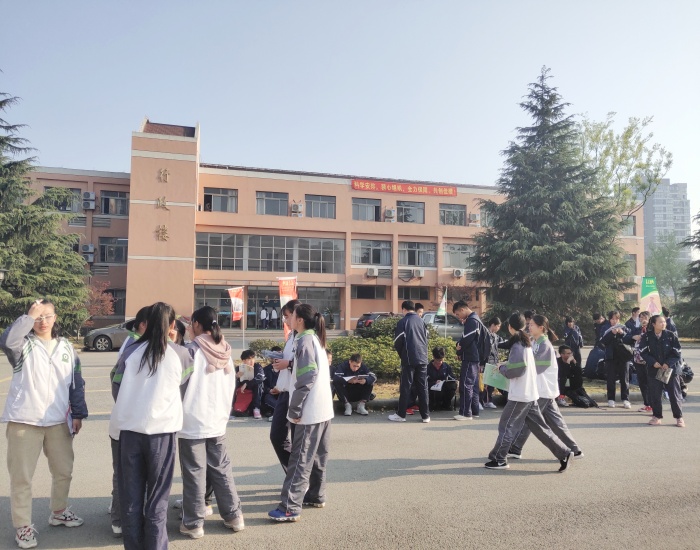 本次学考,选考长兴县考区共设长兴中学和华盛高中2个考点,华盛高中