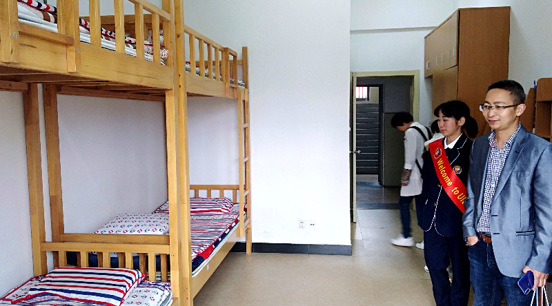 火爆:1000多名初三学子参加宁诺附中校园开放日 - 宁波诺丁汉大学附属