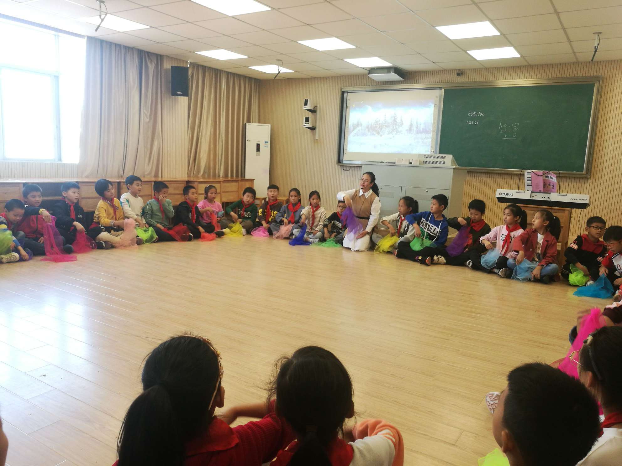 走进美妙的音乐课《西风的话》 - 东阳市南马实验小学 - 东阳市智慧