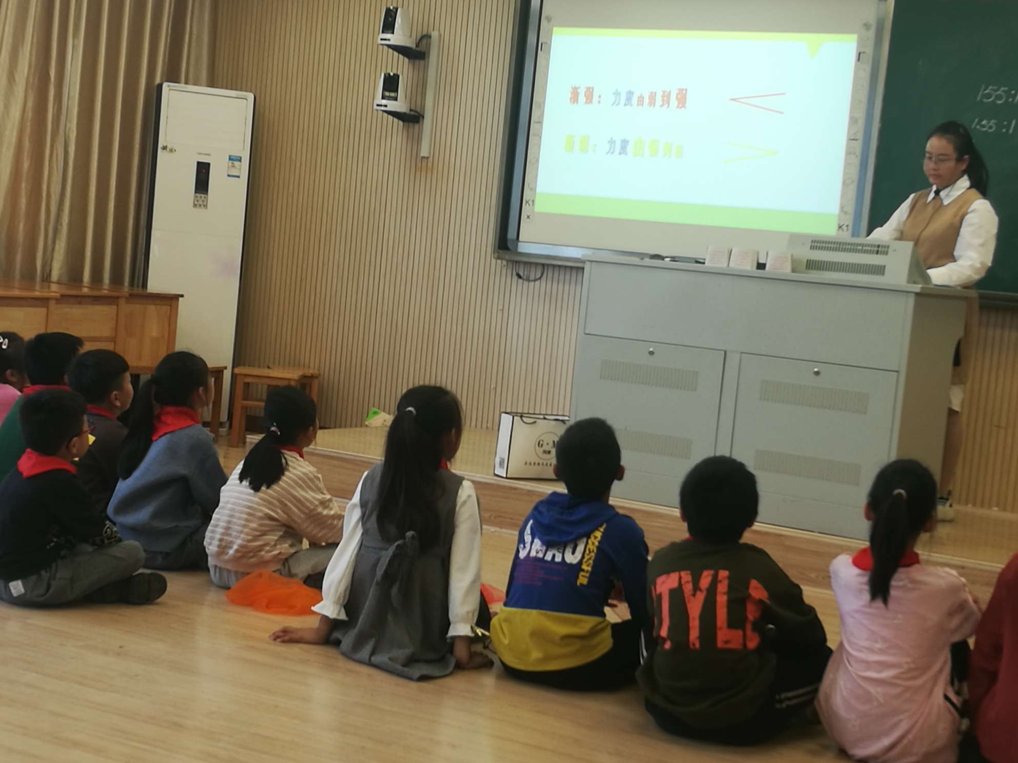 走进美妙的音乐课《西风的话》 - 东阳市南马实验小学 - 东阳市智慧