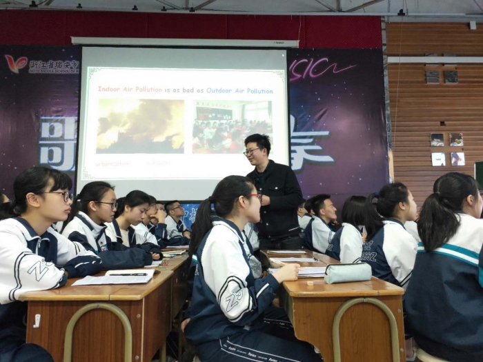 10:03:52扎实,有效;引领,收获——侧记吴国军名师工作室瑞安十中第一