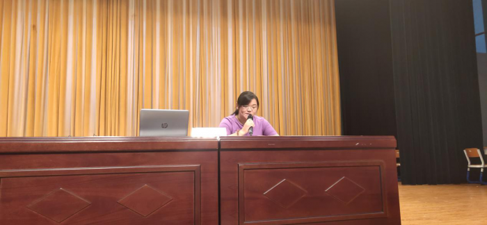 (郑萍老师评课)