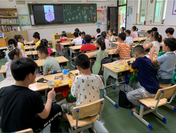 童心同乐,欢度六一 - 宁波市镇安小学