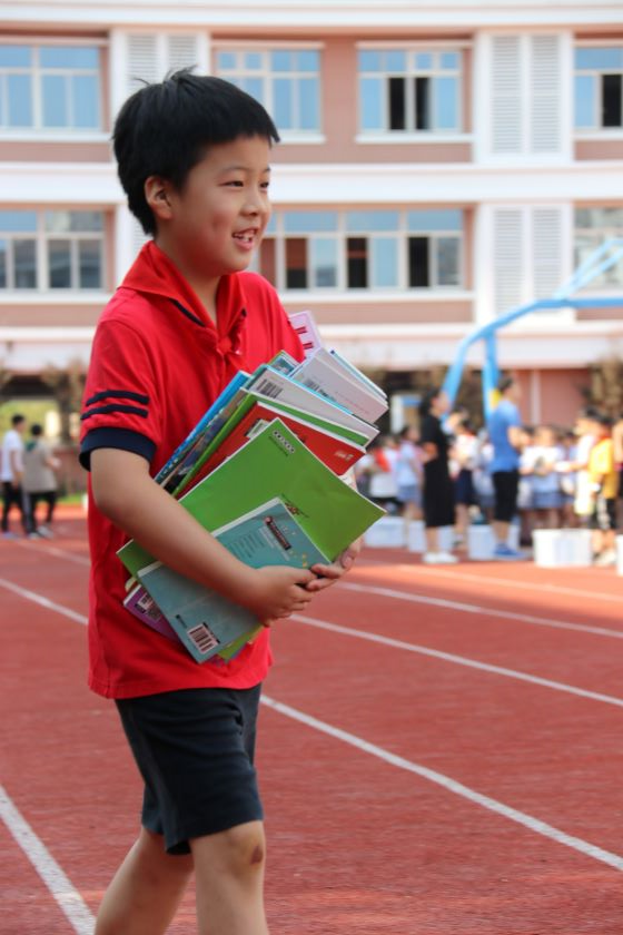 图书漂流去,书香满校园 —— 博平小学开展"99捐书"活动