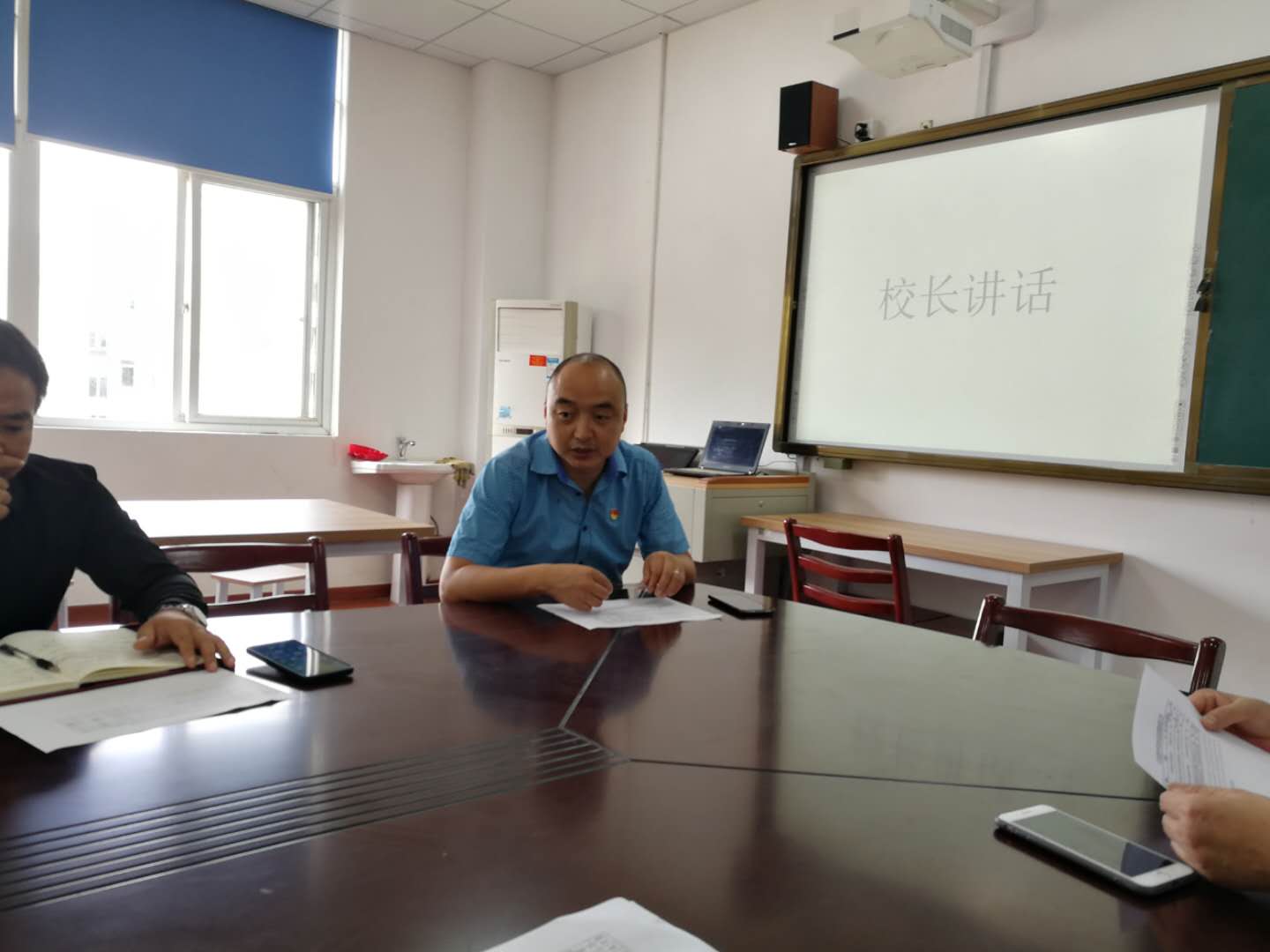 泗安中学召开课题负责人会议