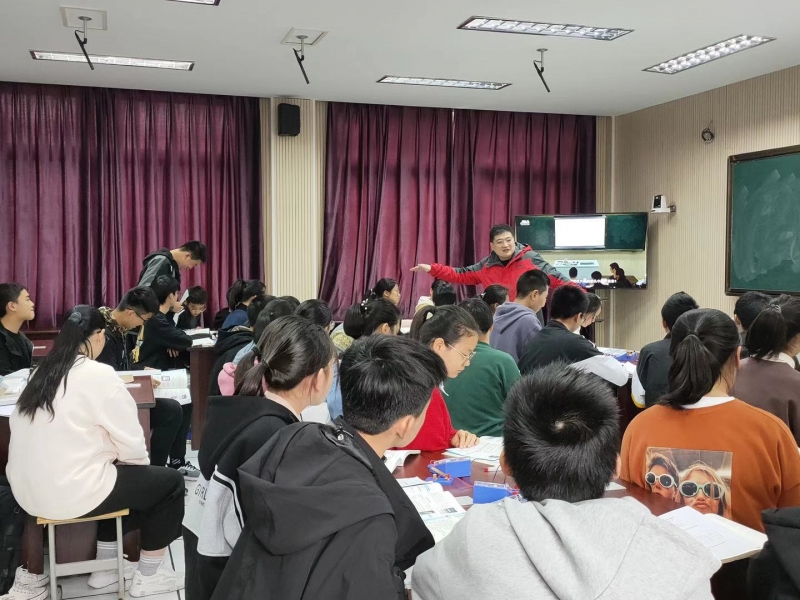 协调共促发展——曹新峰名师工作室赴舟山市六横蛟头中学送教活动