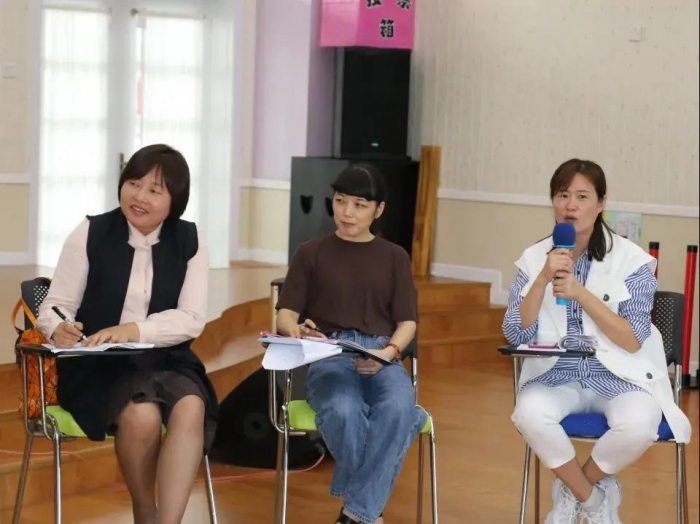 余巧娟名师工作室到苏溪镇中心幼儿园送教啦