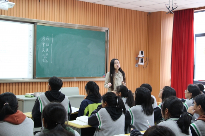 20日,结合对前一天三位老师的课,吴柳静,申屠兴山和陈鹞三位老师开设